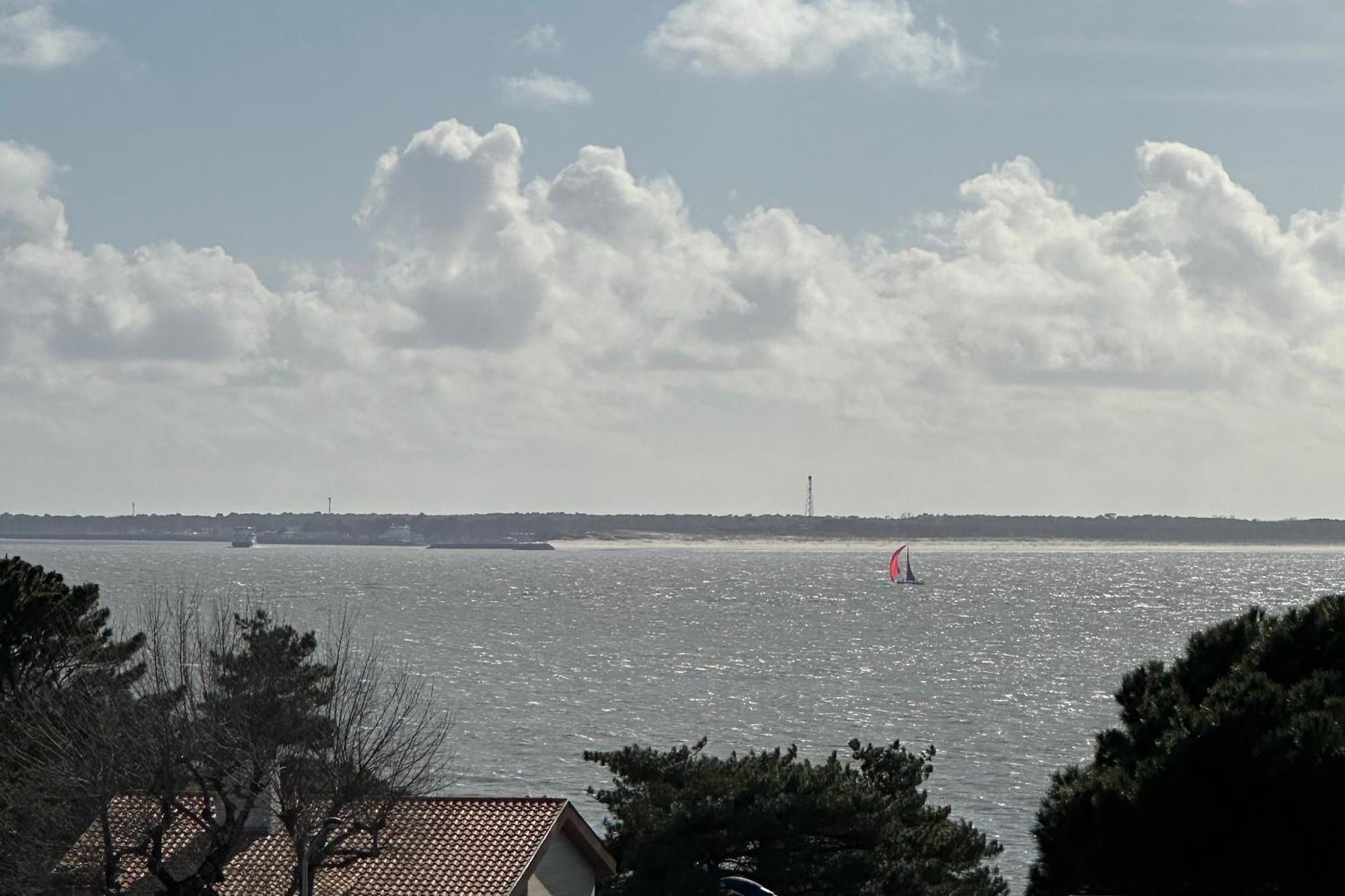 Superbe T4 Vue Mer A Royan, 2 Min A Pied Des Plages Apartment Luaran gambar